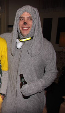 Wilfred - Easy Party costume
